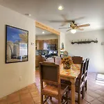 Susan\'S Hideaway Two-Bedroom Condo