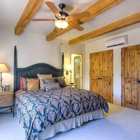Susan's Hideaway Two-bedroom Santa Fe